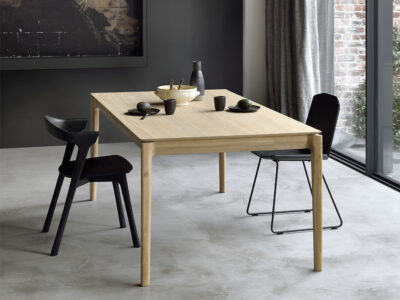 Mesa Bok de Ethnicraft en Burana