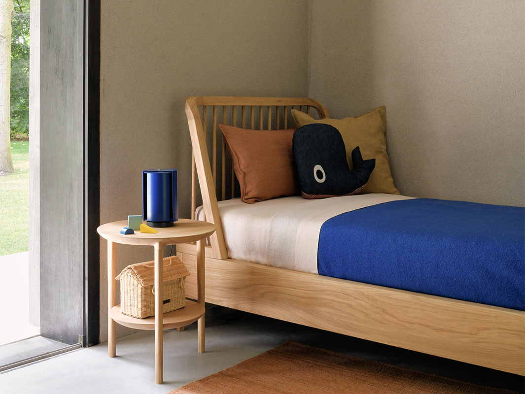 Cama-Spindle-Ethnicraft-f Cama Spindle de Ethnicraft en Burana