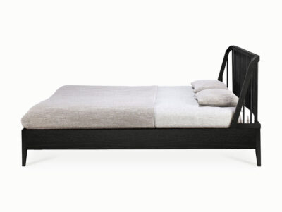 Cama Spindle de Ethnicraft en Burana